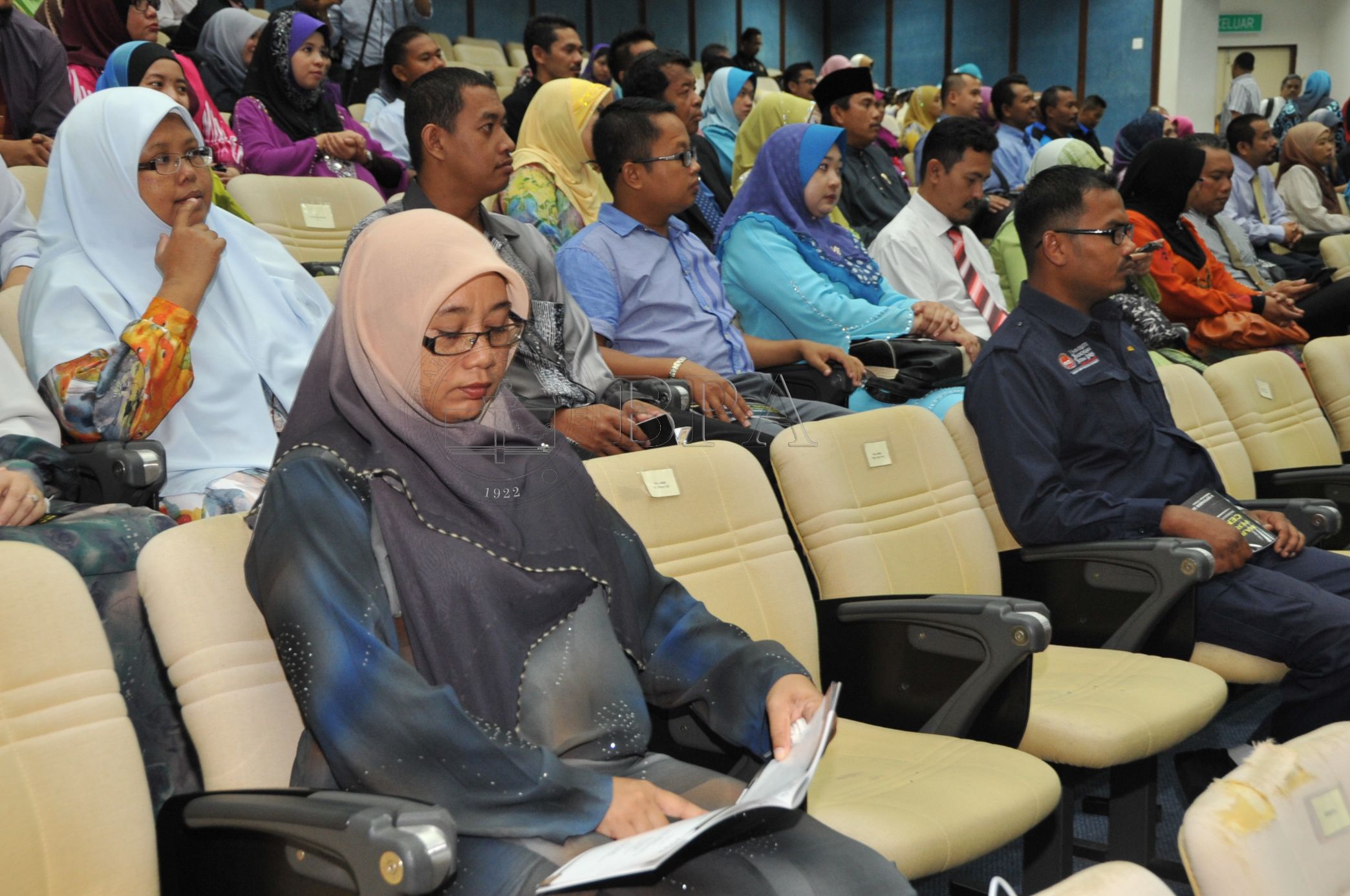 BPA 12 110 APC PRO 5284